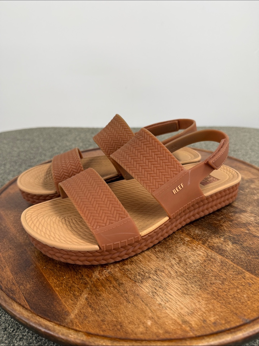 Reef Sandals Wm 8 Tan/Brown Dual-Strap Slingback Rubber Jelly Beach Surf